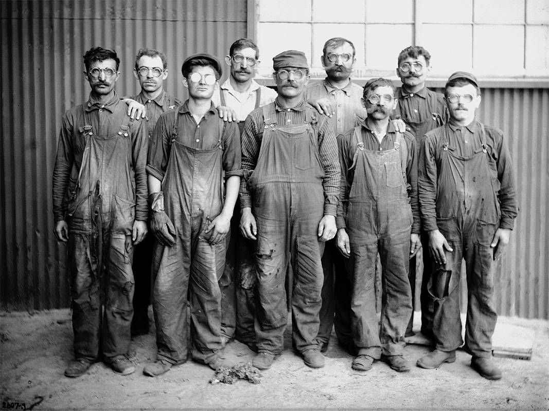02607A Workers~1913